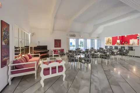 Narges Hotel in Αλυκή — foto 18