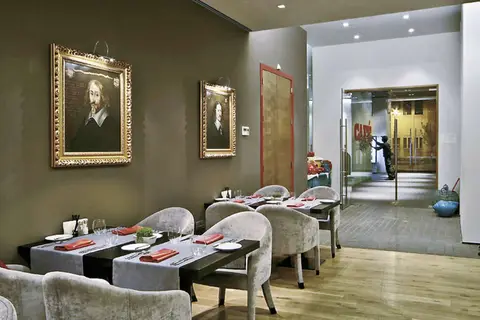 Graffit Gallery Hotel in Varna — foto 23