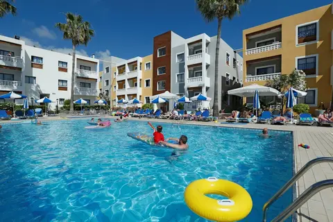 Kefalos Damon Hotel Apartments in Paphos — foto 28