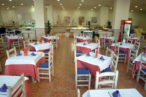 Ohtels La Hacienda in Vila-seca — foto 2