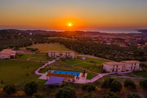 Mint Retreat Suites in Kassandra Municipal Unit — foto 19