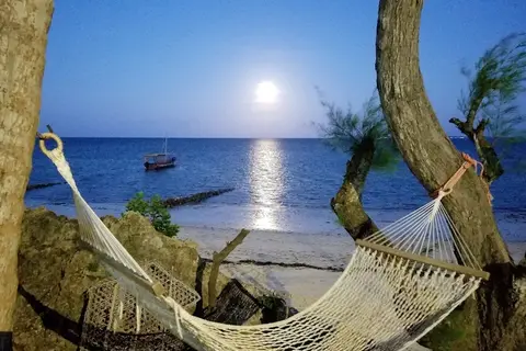 Paradise Beach Resort in Chwaka — foto 18