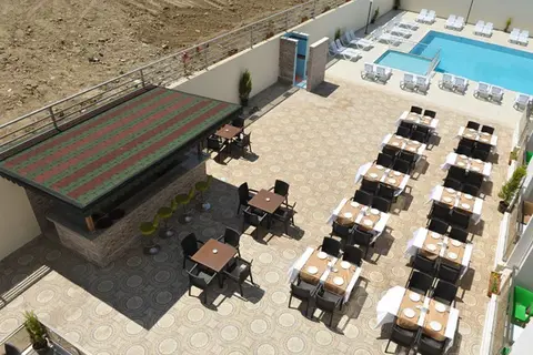 A Hotel Side in Manavgat — foto 13