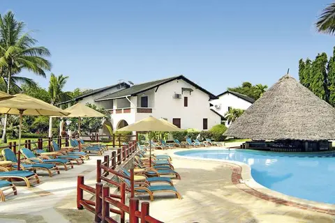 Pinewood Beach Resort & Spa in Kasemeni ward — foto 21