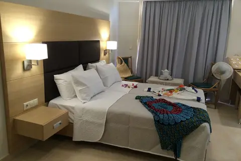 Pleasure Beach Hotel in Δημοτική Ενότητα Μαλίων — foto 25