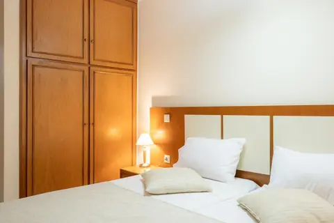Esperides Beach Hotel Apartments in Κάτω Σταλός — foto 18