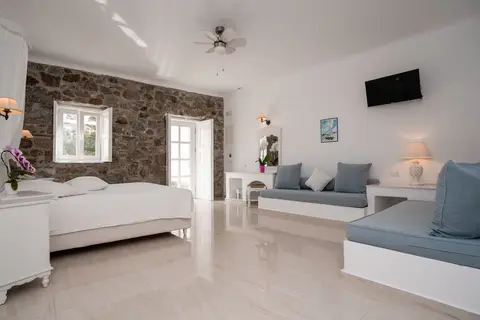 Kamari Hotel in Πλατύς Γιαλός — foto 29