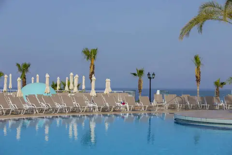 Leonardo Laura Beach & Splash Resort in Paphos, foto 26
