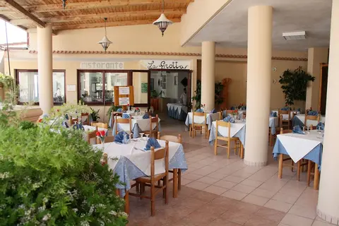 Villaggio Residence Quattro Scogli in Ricadi — foto 9