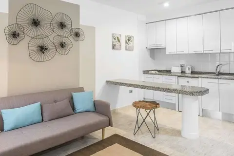 Saint George Aparthotel in Arona — foto 15