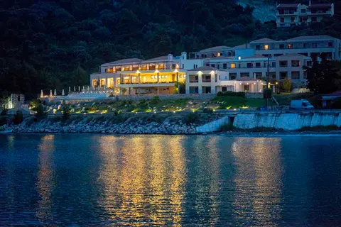 Kymi Palace in Αλιβέρι — foto 9