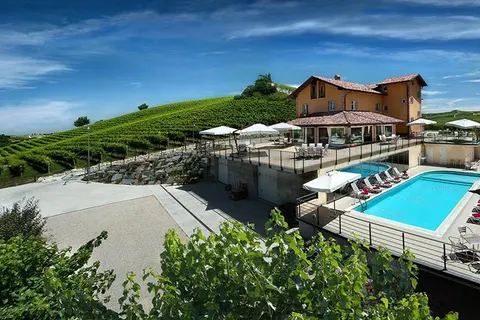 Agriturismo Mongalletto in Castellinaldo d'Alba