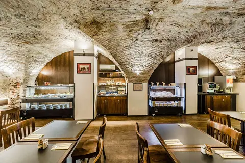 Hotel Archibald At The Charles Bridge in Praag — foto 7