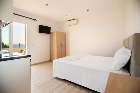 Kamelia Sea Side Apartments in Municipal Unit of Meliteieis — foto 5
