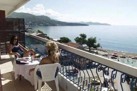 Hotel Sato in Sutomore — foto 4