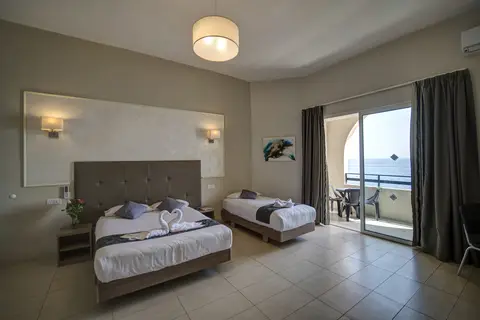 Europa in Sliema — foto 16