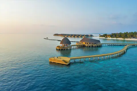Emerald Faarufushi Resort & Spa in Rah Gili Maldives — foto 19