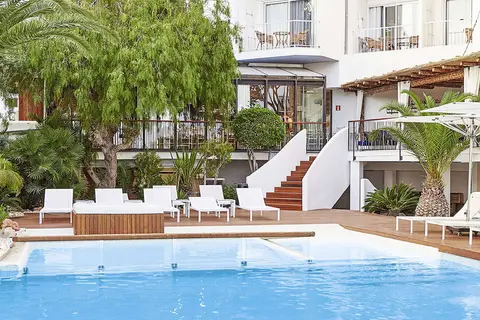 Castavi in Es Pujols — foto 2