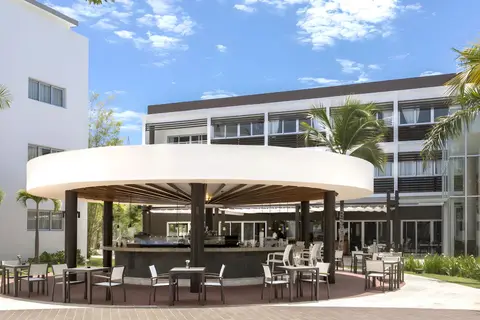 Bakour Punta Cana Suites in Salvaleón de Higüey — foto 7