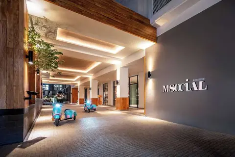 M Social Phuket in ตำบลป่าตอง — foto 10