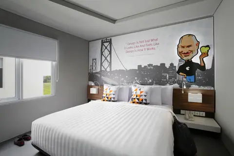 Berry Biz Hotel Sunset Road in Kuta — foto 12
