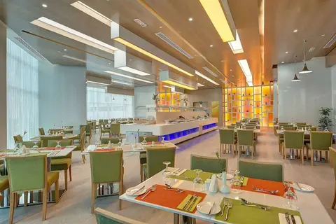 Al Khoory Atrium Hotel in Dubai — foto 7