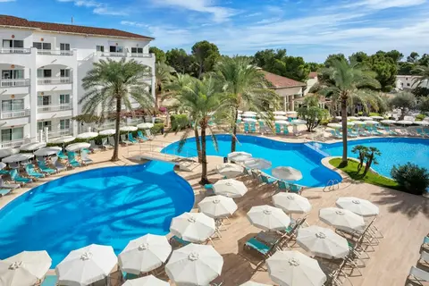 Green Garden Aparthotel in Cala Agulla, foto 12