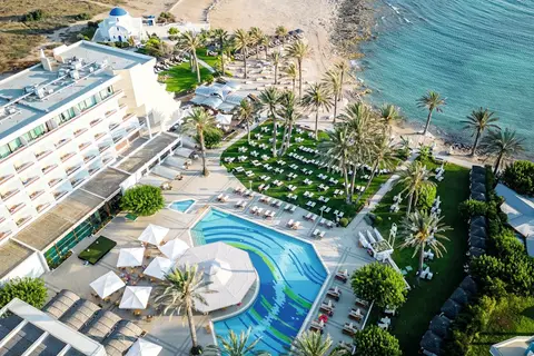 Constantinou Bros Pioneer Beach Hotel in Paphos — foto 13