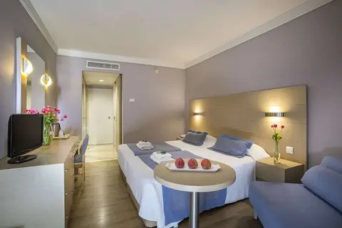 Louis Ledra Beach Hotel in Γεροσκήπου — foto 13