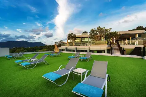 The Crest Resort & Pool Villas in ตำบลป่าตอง — foto 11
