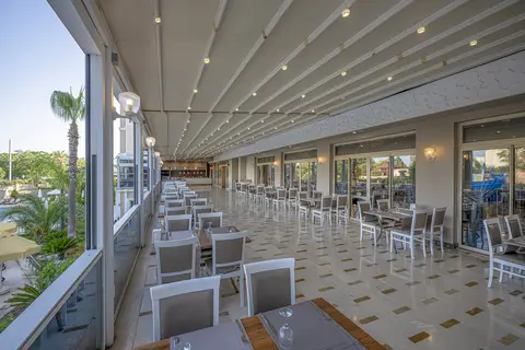 L'Oceanica Beach Resort Hotel in Uşak — foto 12