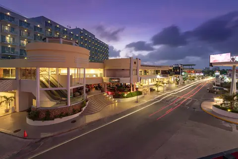 Sonesta Maho Beach Resort & Casino St. Maarten in Lowlands, foto 3
