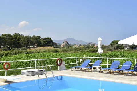 Fly & Go Anna Maria in Πέτρα — foto 8