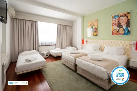 Hotel Florida in Almada — foto 24