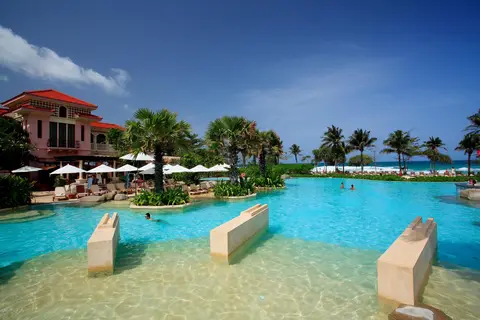 Centara Grand Beach Resort Phuket in ตำบลกะรน — foto 15