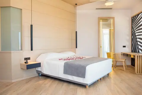 Oscar Suites & Village in Agia Marina — foto 23