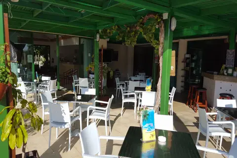 Mandalena Hotel Apartments in Παραλίμνι — foto 17