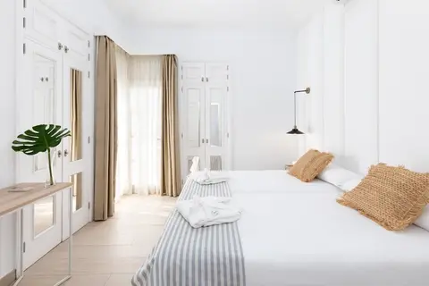 Lagos de Fanabe Beach Resort in Adeje — foto 2