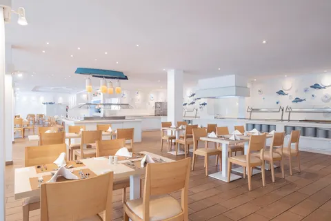 Iberostar Waves Club Cala Barca foto 14