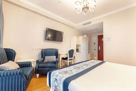 Panorama Lisi Grand Hotel in Tbilisi — foto 12