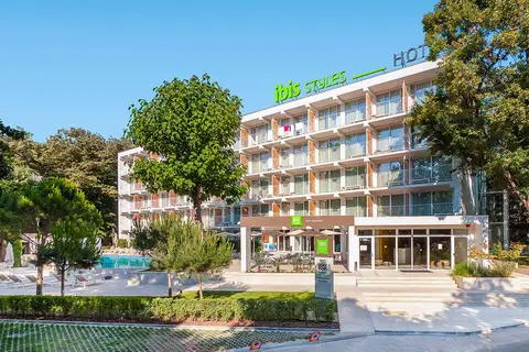 Ibis Styles Golden Sands Roomer in Sunrise — foto 9