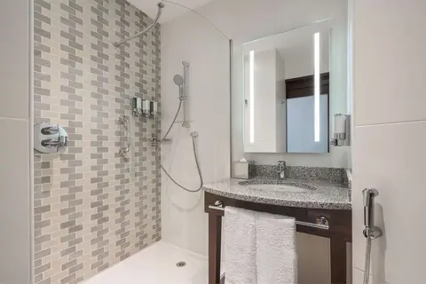 Hampton by Hilton Dubai Al Barsha in Dubai — foto 14