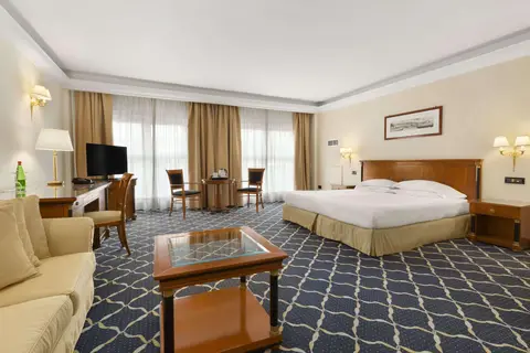 Ramada by Wyndham Naples in Napels, foto 25