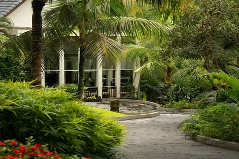Royal Kamuela Villas & Suites at Monkey Forest - Ubud in Ubud, Kecamatan Gianyar, Kabupaten Gianyar, Bali, Indonesia — foto 16