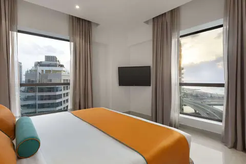 Ramada Hotel & Suites by Wyndham JBR in Hawthorn Suites by Wyndham Dubai — foto 27