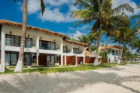 The Beachfront by The Fives Hotels in Playa del Carmen — foto 3