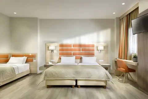 Jason Inn in Athene — foto 18