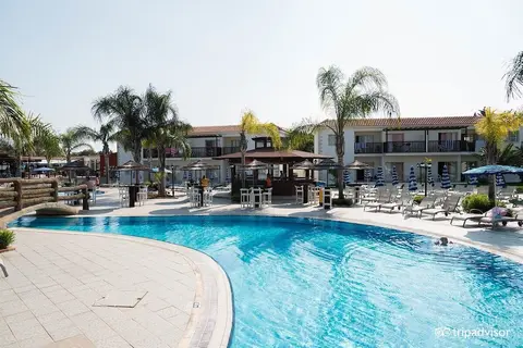 Tsokkos Paradise Village in Ayia Napa — foto 22