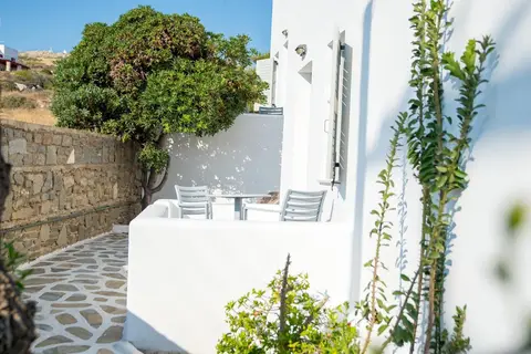Summer Shades in Naoussa