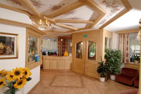 Hotel Fiordaliso in Canazei - Cianacei — foto 10